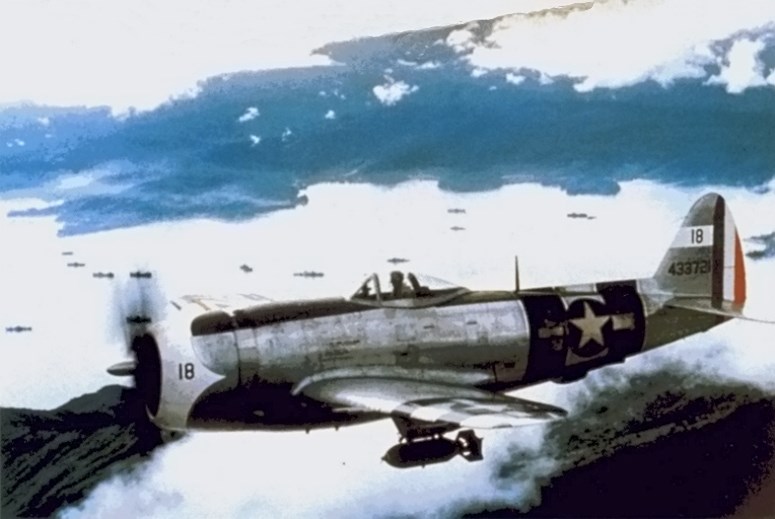 Истребитель-бомбардировщик P-47 мексиканской 201-й эскадрильи. 1942 г. 