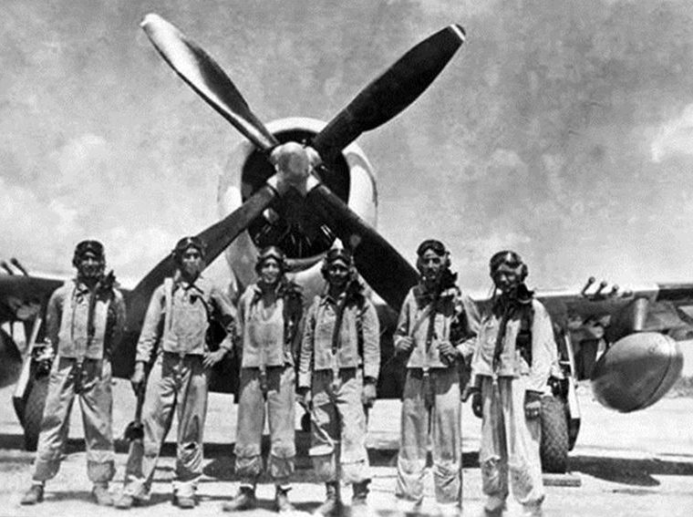Мексиканские пилоты 201-й эскадрильи. 1942 г. 