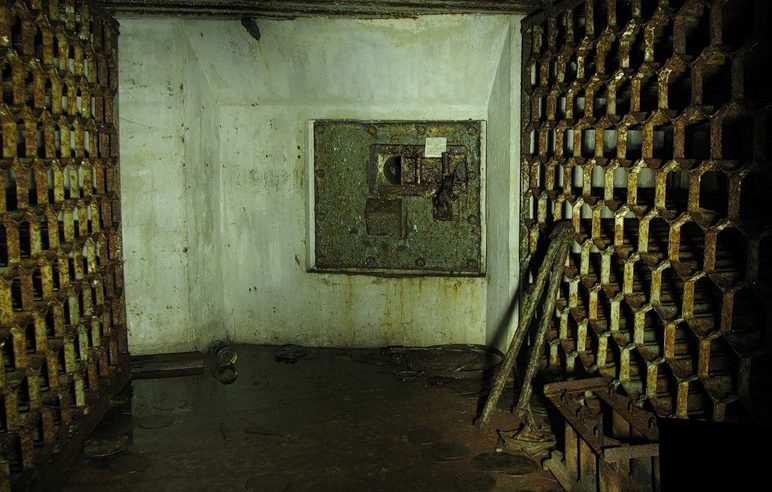 Подземные помещения батареи «Поночевного».