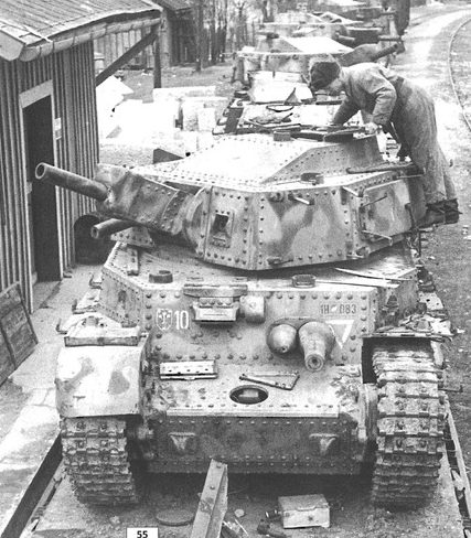 Брошенные венгерские танки на Восточном фронте. 1944 г.