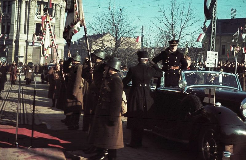 Адмирал Хорти на параде. Январь 1941 г.
