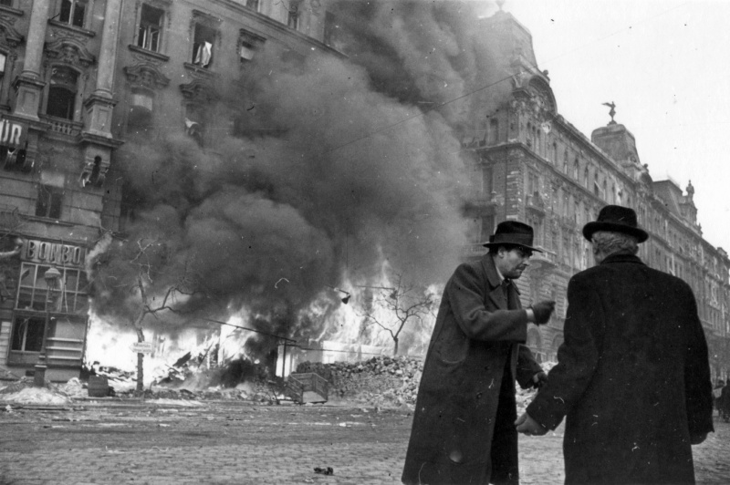 Бомбардировка Будапешта. 1944 г.
