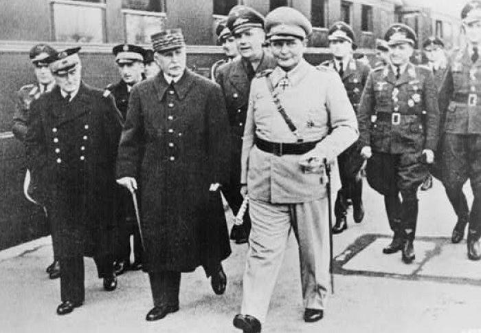 Герман Геринг и маршал Петэн. Декабрь 1941 г. 