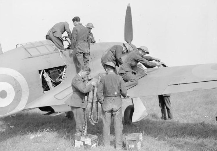Британский отряд №102 эскадрильи RAF во Франции. Март 1940 г. 