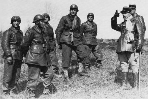 Французские танкисты. Март 1940 г. 