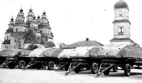 Понтоны для моста. Восточный фронт, 1941 г. 