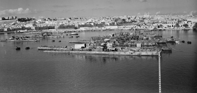 Итальянские подлодки в гавани Мальты. Октябрь 1943 г. 