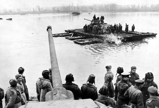 Переправа через Дунай. Декабрь 1944 г. 