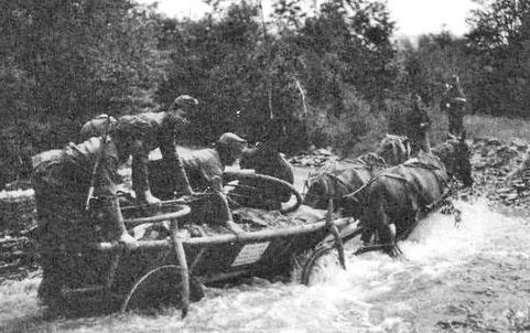 Гужевой транспорт Венгерской армии на Донском фронте. 1942 г. 