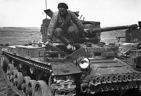 Французский танк Валентин Mk V. Северная Африка, 1943 г.