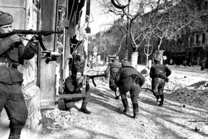 Бои в городе. Будапешт февраль 1945 г. 