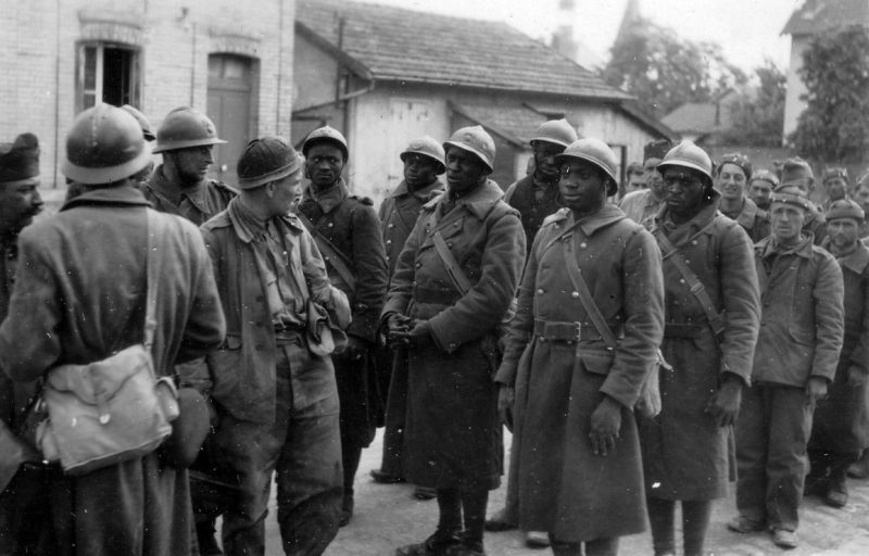 Пленные французские солдаты. Июнь 1940 г.
