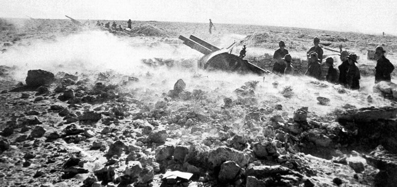 Батарея итальянской артиллерии вблизи Тобрука. Январь 1942 г. 