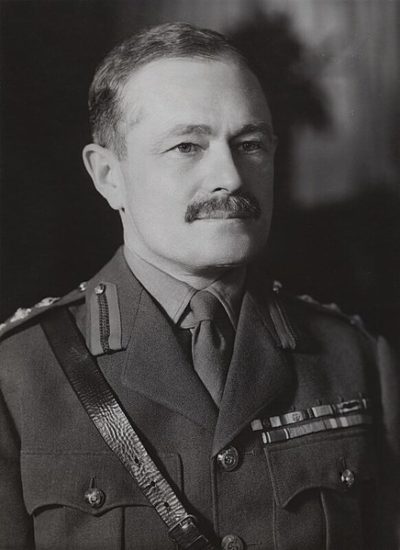 Генерал-лейтенант Томас Хаттон.