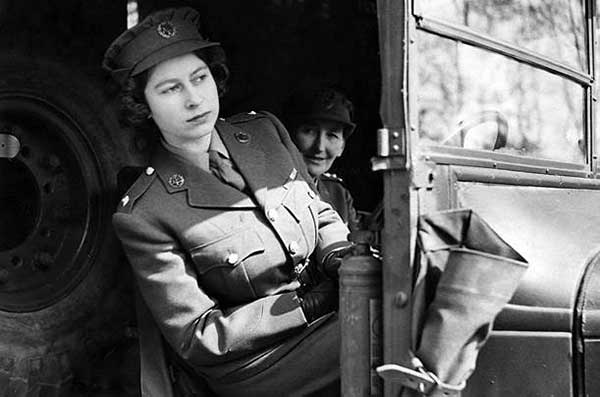 Принцесса Елизавета на военной службе. Апрель 1945 г. 