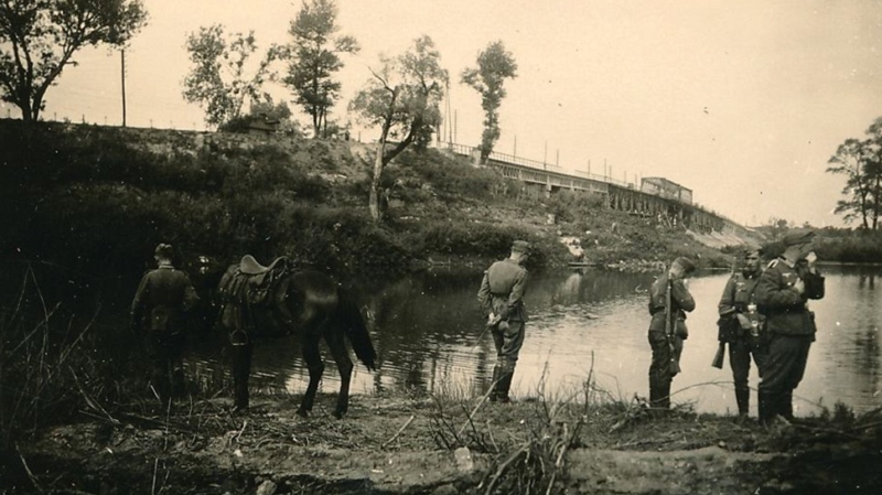 Немецкие войска в пригороде. Сентябрь 1941 г.