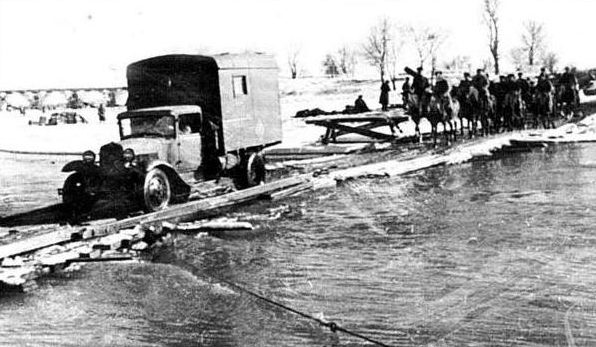 Красная Армия в наступлении в районе Моздока. Декабрь 1942 г.