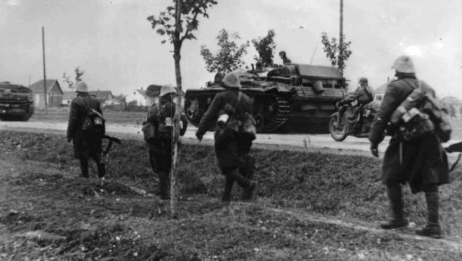 Румынские войска в Нальчике. Октябрь 1942 г.