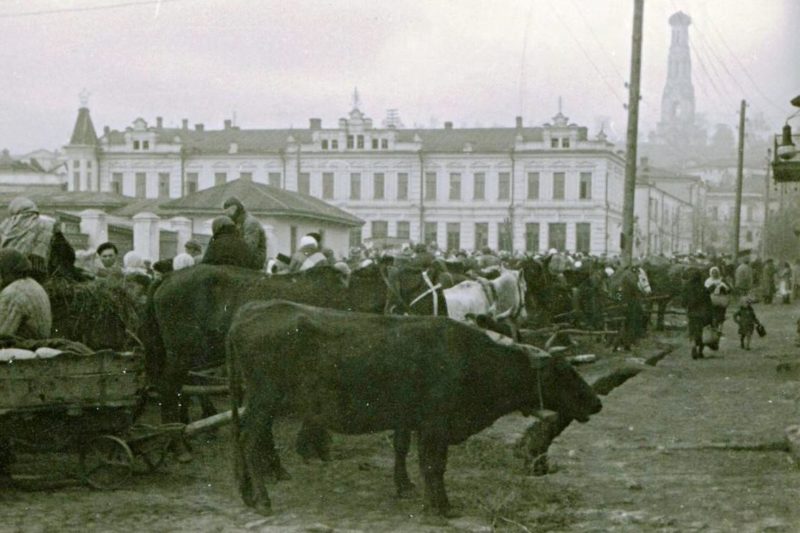 Нижний рынок. Осень 1942 г.