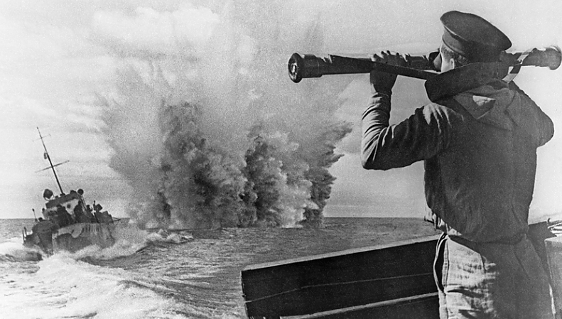 Бой на море у Туапсе. 1942 г. 
