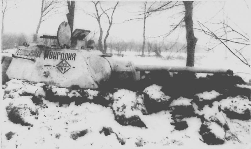 Танки Т-34 под Бердичевым. Январь 1944 г.