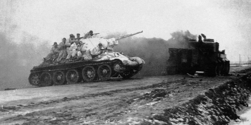 Танки Т-34 под Бердичевым. Январь 1944 г.