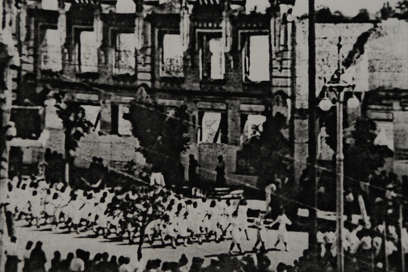 Первомайская демонстрация. 1943 г. 