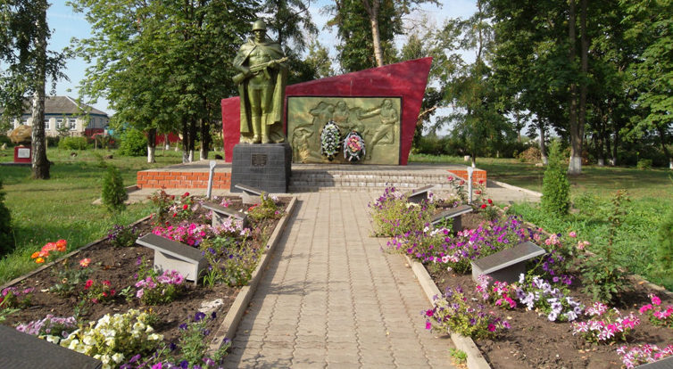 с. Меняйлово Алексеевского городского округа. Памятник по улице Центральная 16, установленный на братской могиле, в которой похоронено 5 советских воинов, в т.ч. 4 неизвестных, погибших в 1943 году. 