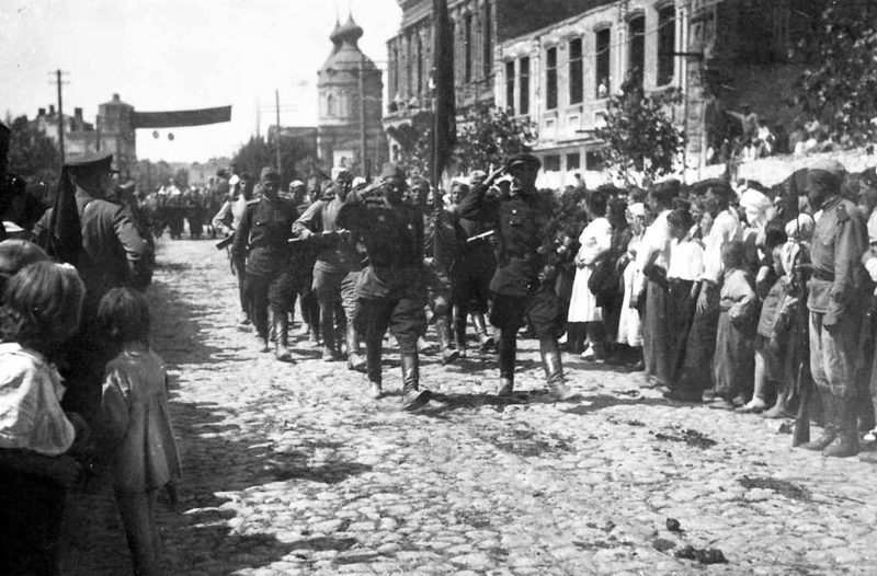 Парад советских войск. Май 1945 г.