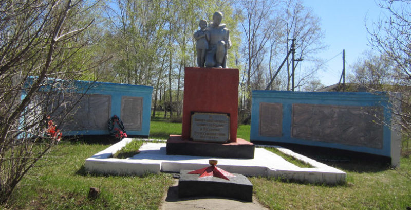 п. Майский Белгородского р-на. Мемориал сооружен в память о воинах, погибших в годы войны.