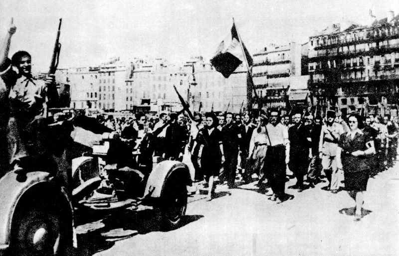 Парад партизан в освобожденном Марселе. Август 1944 г.