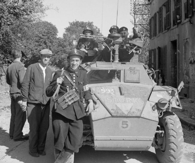 Британская армия и французские патриоты в Гавре. 12 сентября 1944 г.