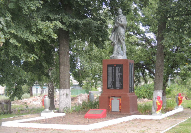 с. Гредякино Красногвардейского р-на. Памятник по улице Трудовой 128в, установленный на братской могиле, в которой похоронено 11 неизвестных советских воинов, погибших в 1943 году.