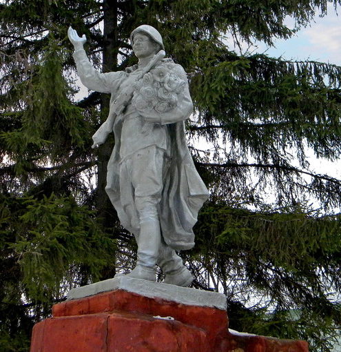 с. Скородное Губкинского городского округа. Памятник воину-освободителю, установленный в 1965 году.