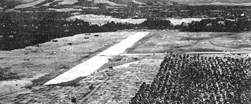Аэродром у мыса Лунга на Гуадалканале в процессе строительства. Июль 1942 г. 