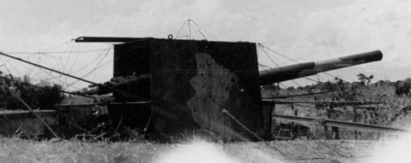 Захваченное немцами 203-мм орудие.