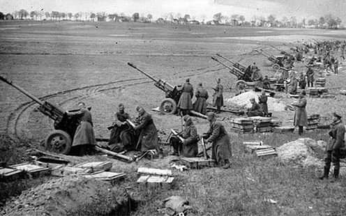 Красная Армия на подступах к городу. Март 1944 г. 