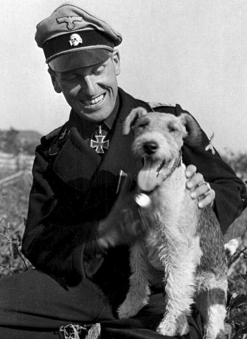 Немецкий офицер в Ковеле. Апрель 1944 г.