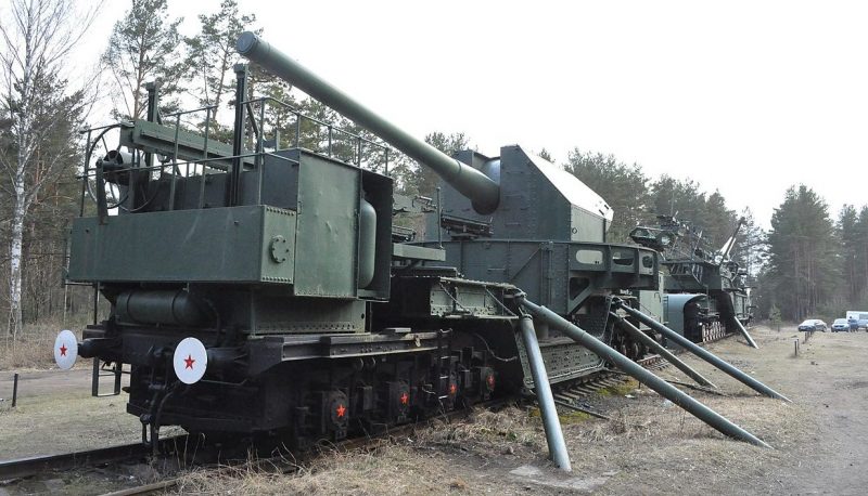 Установка ТМ-1-180 на «Красной Горке» в годы войны и сегодня.