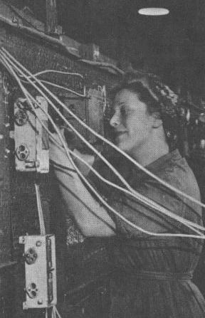 Монтаж электрооборудования на военных кораблях. 1943 г. 