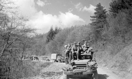 Советская военная техника на дорогах Австрии. Май 1945 г. 