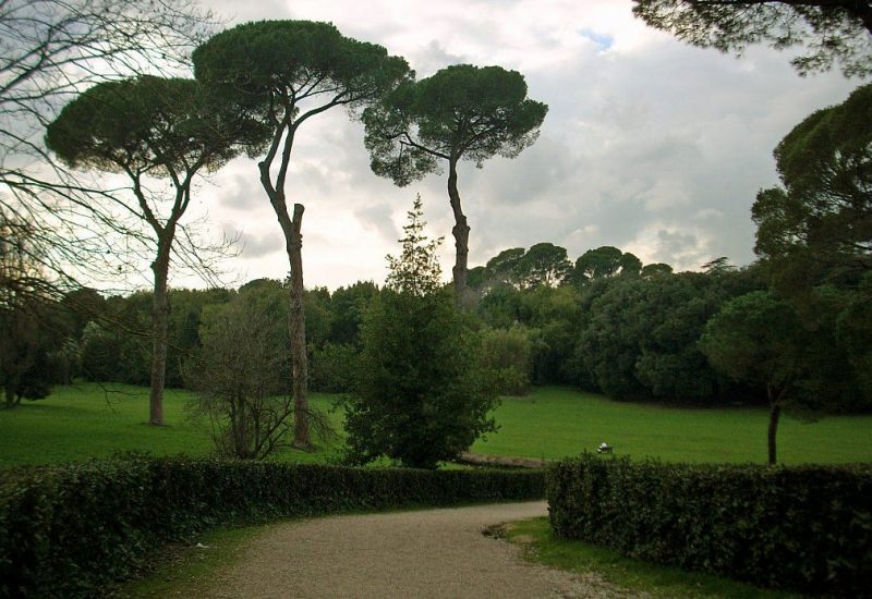 Римский парк Вилла Савойя (ныне Вилла Ада), где вечером 25 июля 1943 года Муссолини был арестован.