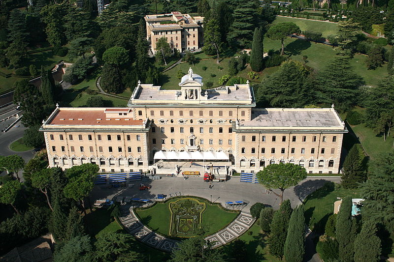 Дворец Governatorate Ватикана, который был поврежден бомбардировкой 5 ноября 1943 года.