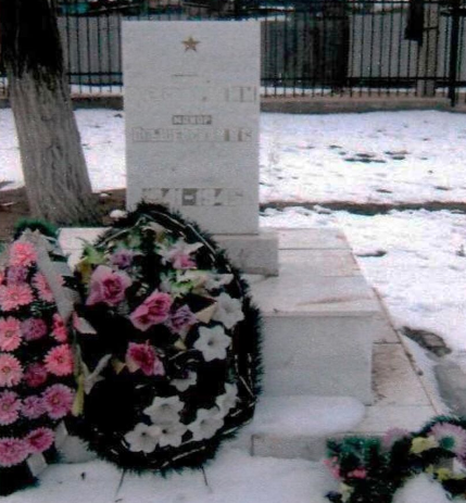 г. Харабали. Братская могила советских воинов.