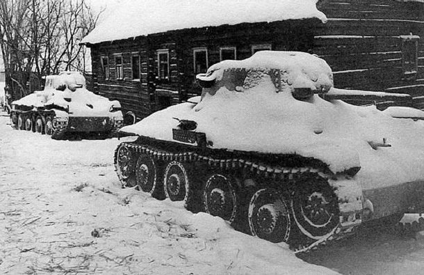 Немецкие танки, брошенные под Тихвином. Январь 1942 г.