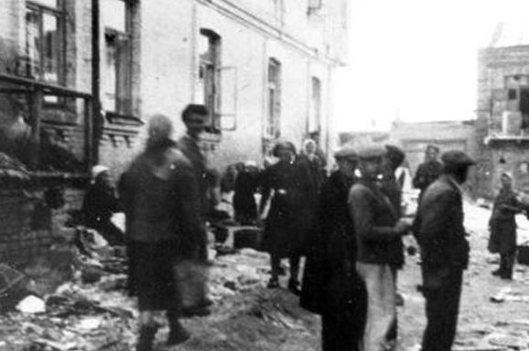 В Луцком гетто. 1941 г. 