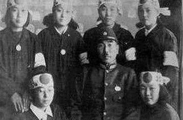 Японские девушки-школьницы из «станции утешения». 1943 г. 
