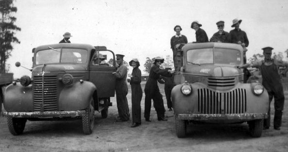 Служащие из AWAS. 1942 г.