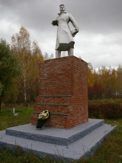 Памятник солдату.
