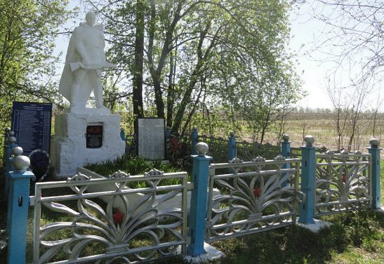 д. Городна Белевского р-на. Памятник, установленный на братской могиле, в которой похоронены советские воины. 